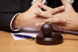 Prendre un avocat : combien ça coûte ? 